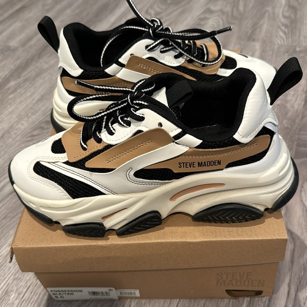 Steve Madden possession shoes black/tan 8.5 chunky sneakers